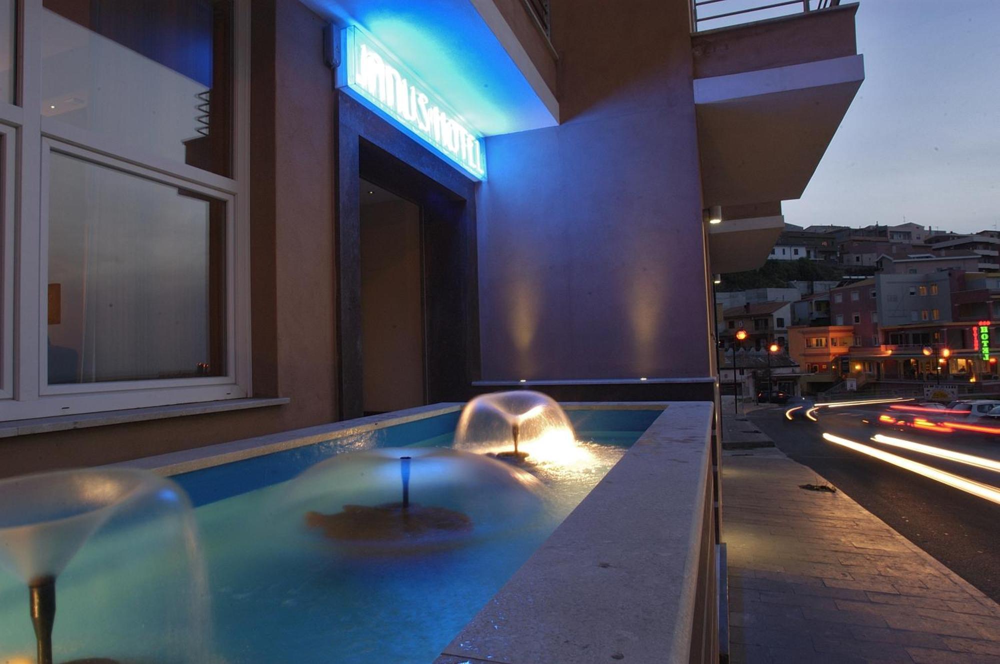 Janus Hotel Castelsardo Eksteriør billede